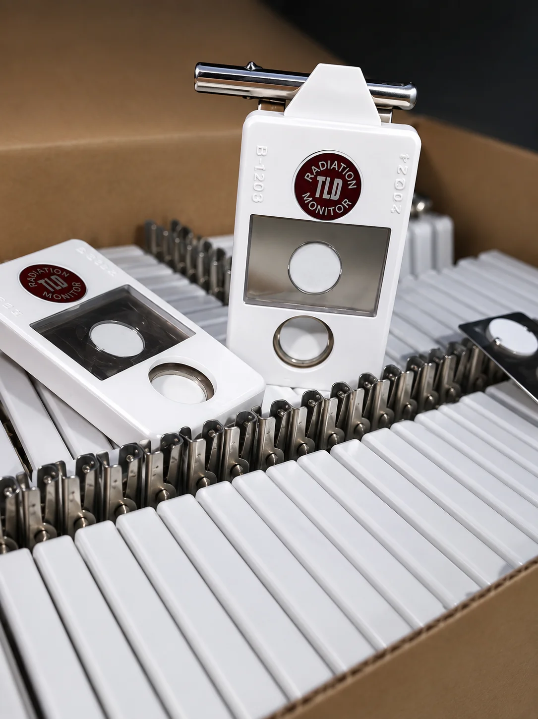 TLD — THERMOLUMINESCENT DOSIMETER